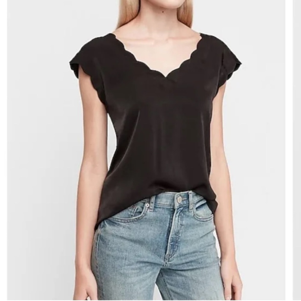NWOT Satin Scalloped Top
